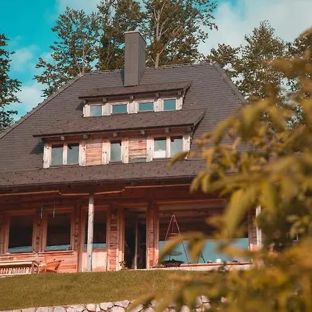 1400 Tara 아파트 *