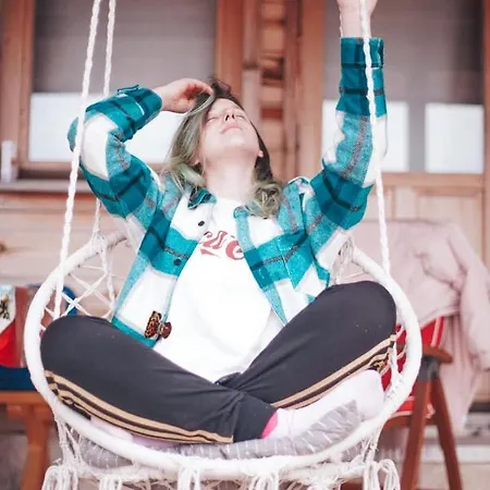 아파트 1400 Tara 모크라 고라