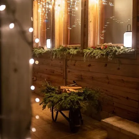 1400 Tara 아파트 모크라 고라